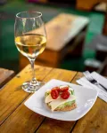 Classic Food and Wine Pairings Everyone Should Know